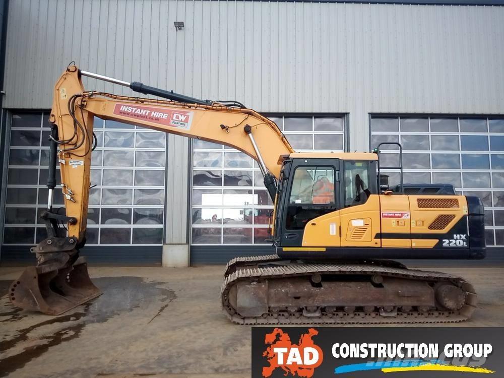 Hyundai HX 220 L Excavadoras sobre orugas