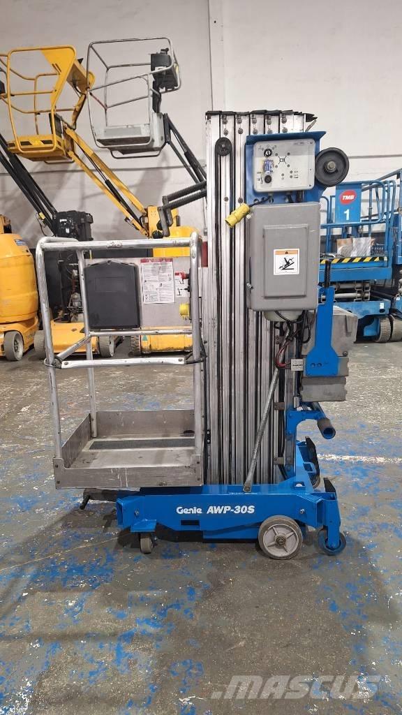 Genie AWP 30 S Plataformas con jaula de elevación