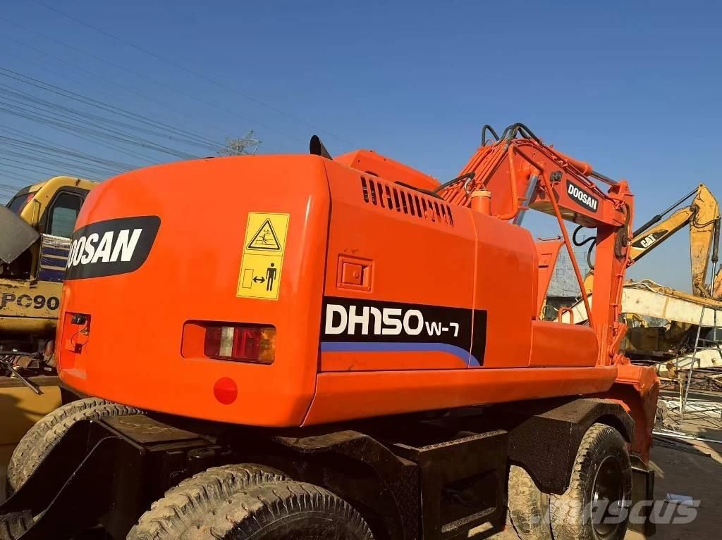 Doosan 150 W-7 Excavadoras de ruedas