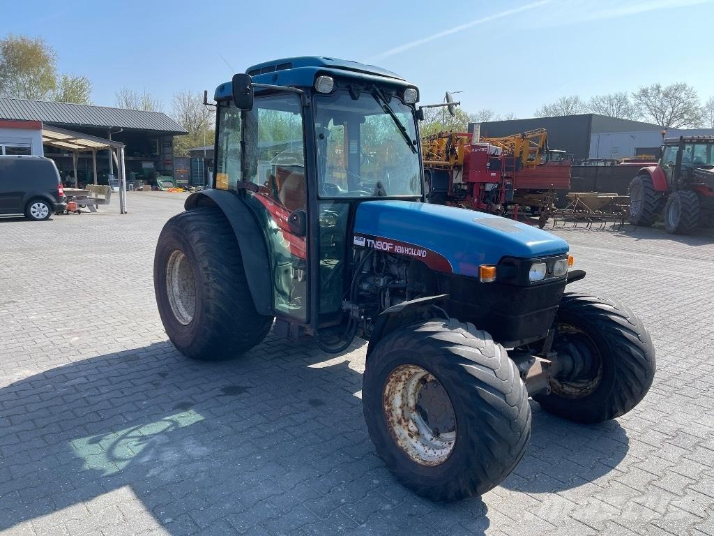 New Holland TN 90 F Tractores