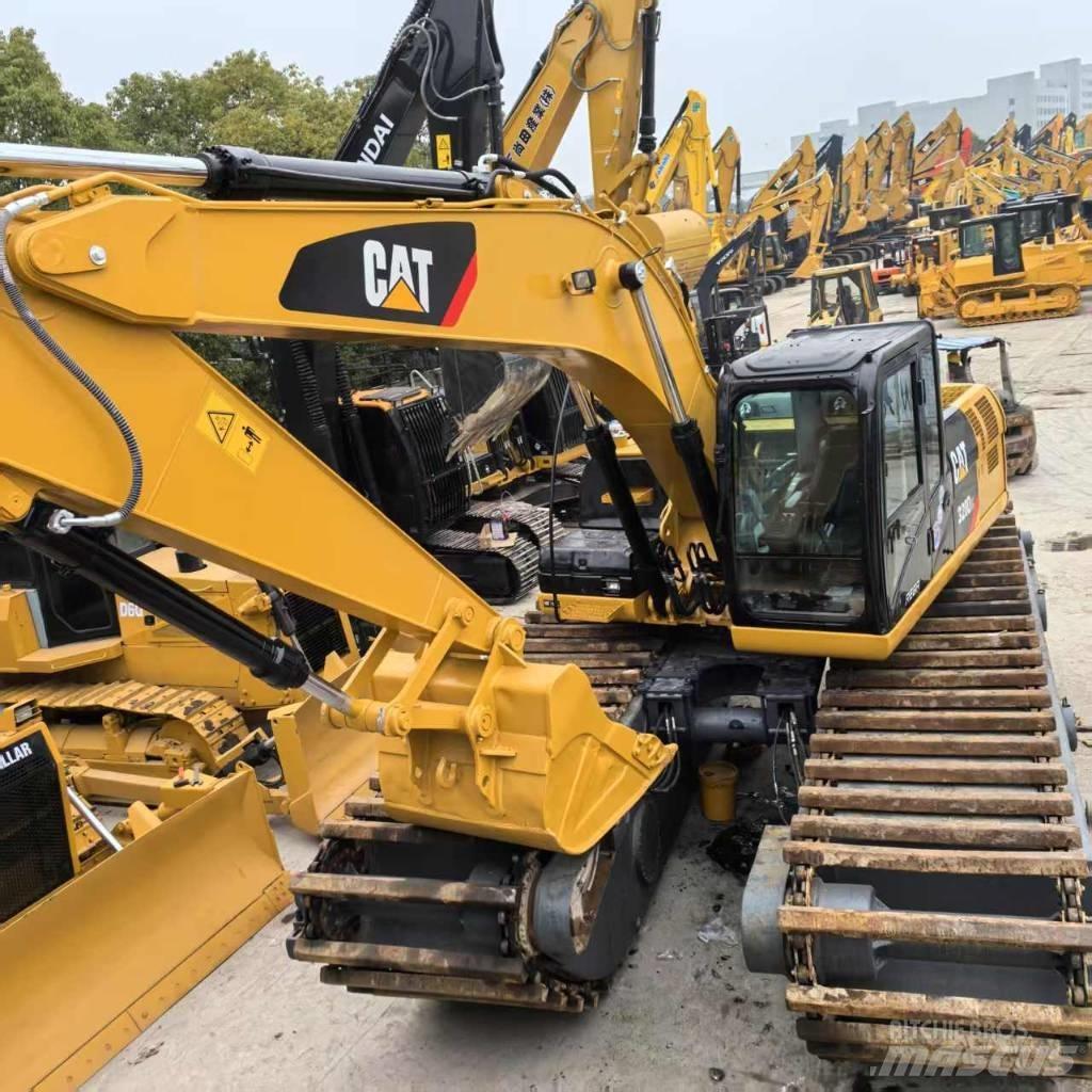 CAT 320 D Excavadoras anfibio