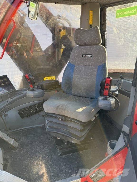 Komatsu 931 XC Cosechadoras