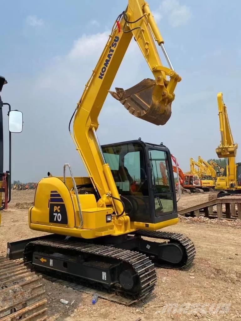 Komatsu PC 70 Excavadoras 7t - 12t
