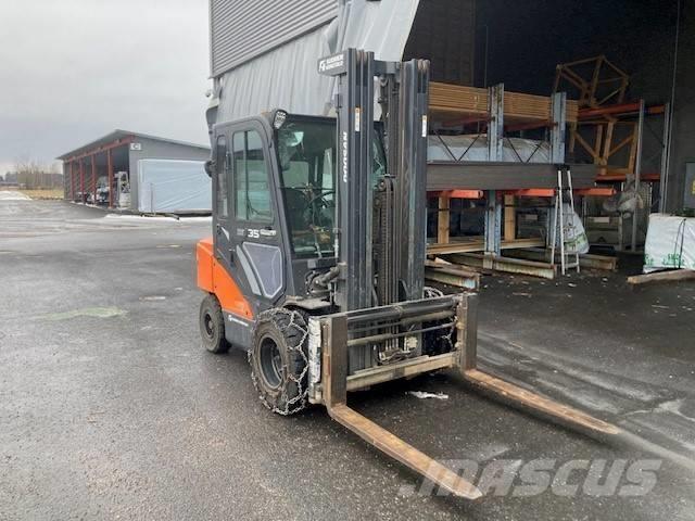 Doosan D35C-7 Camiones diesel
