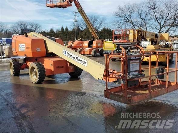 JLG 600S Plataformas con brazo de elevación telescópico