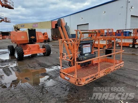 JLG 800AJ Plataformas con brazo de elevación manual