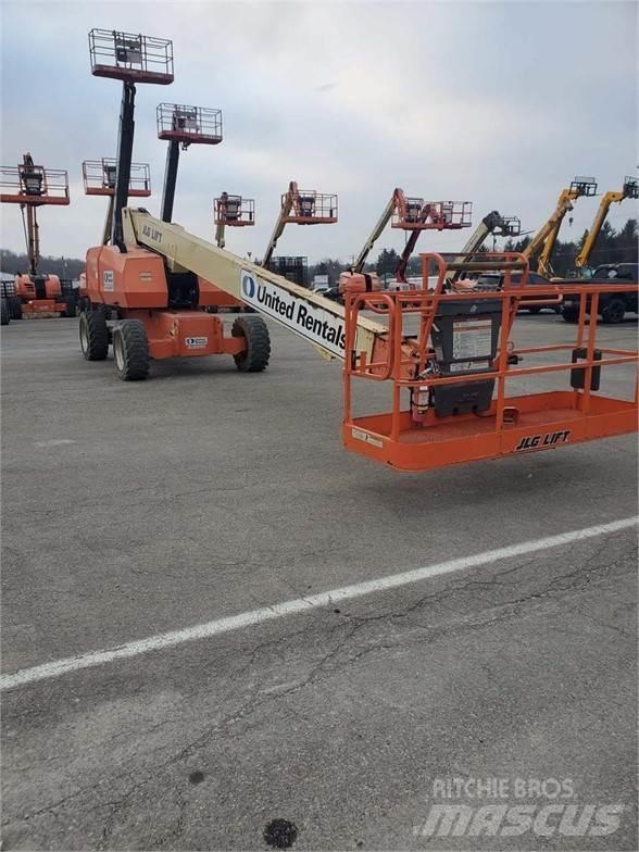 JLG 800S Plataformas con brazo de elevación telescópico