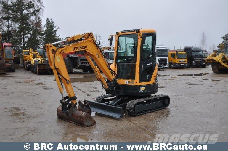 Hyundai R25Z-9AK Miniexcavadoras