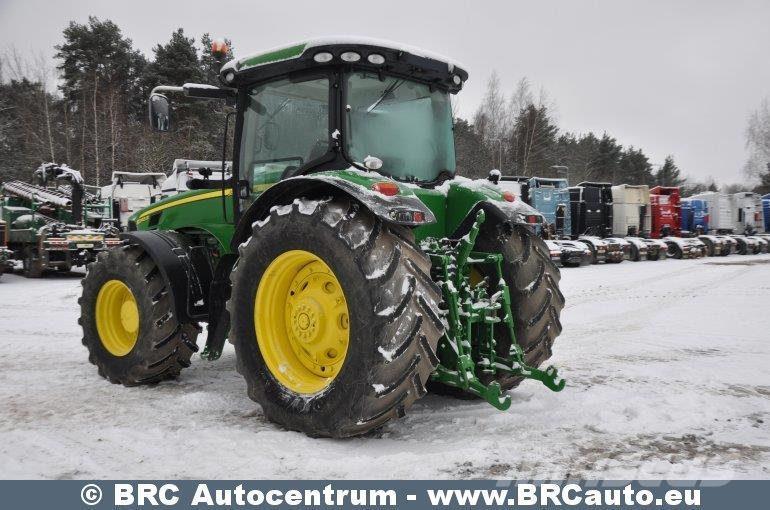 John Deere 8245R Tractores