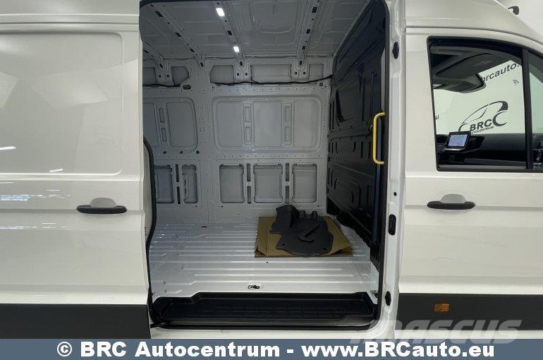 MAN TGE Vehículos de caha cerrada