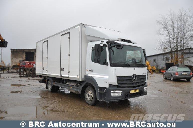 Mercedes-Benz Atego Camiones con caja de remolque