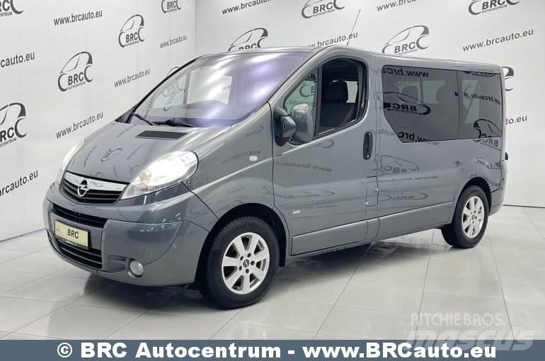 Opel Vivaro Minibuses