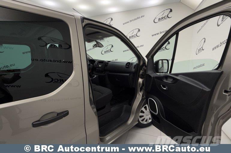 Renault Trafic Minibuses