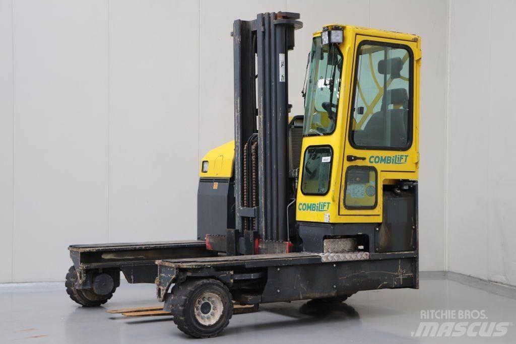 Combilift C4000 Carretillas de carga lateral