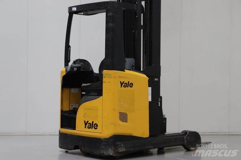 Yale MR20HD Montacargas de alcance de gran altura