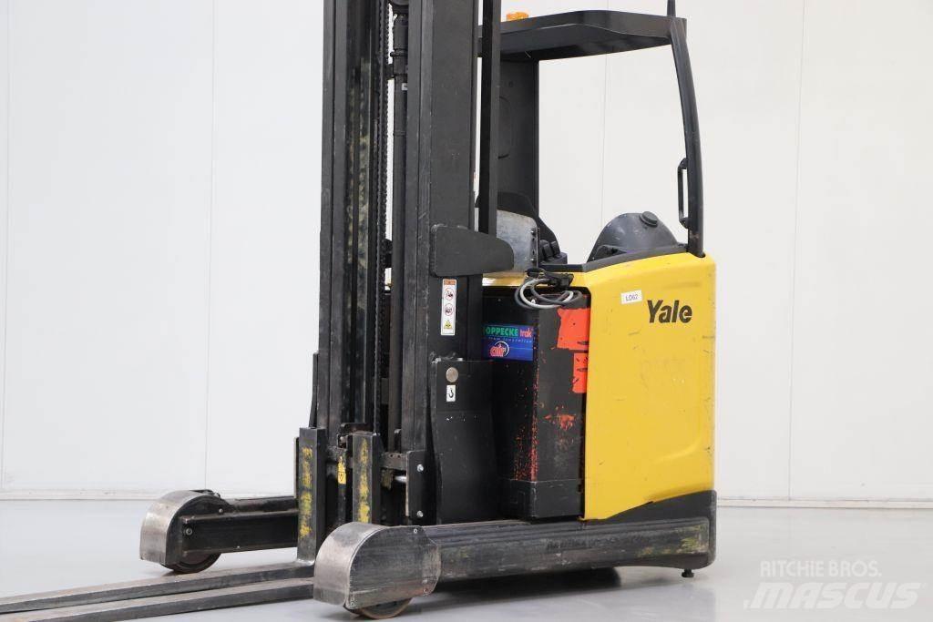 Yale MR20HD Montacargas de alcance de gran altura