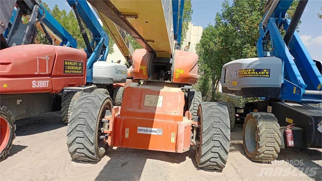 JLG 1350SJP Plataformas con brazo de elevación telescópico