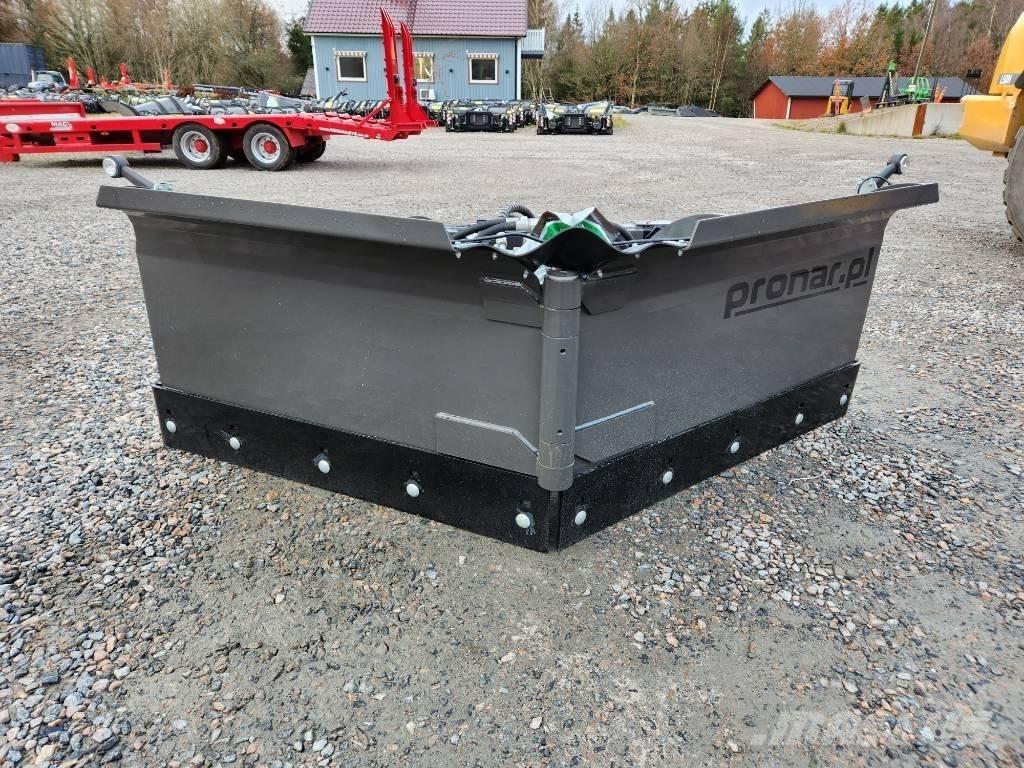 Pronar PUV 2600 Hojas y cuñas quitanieves