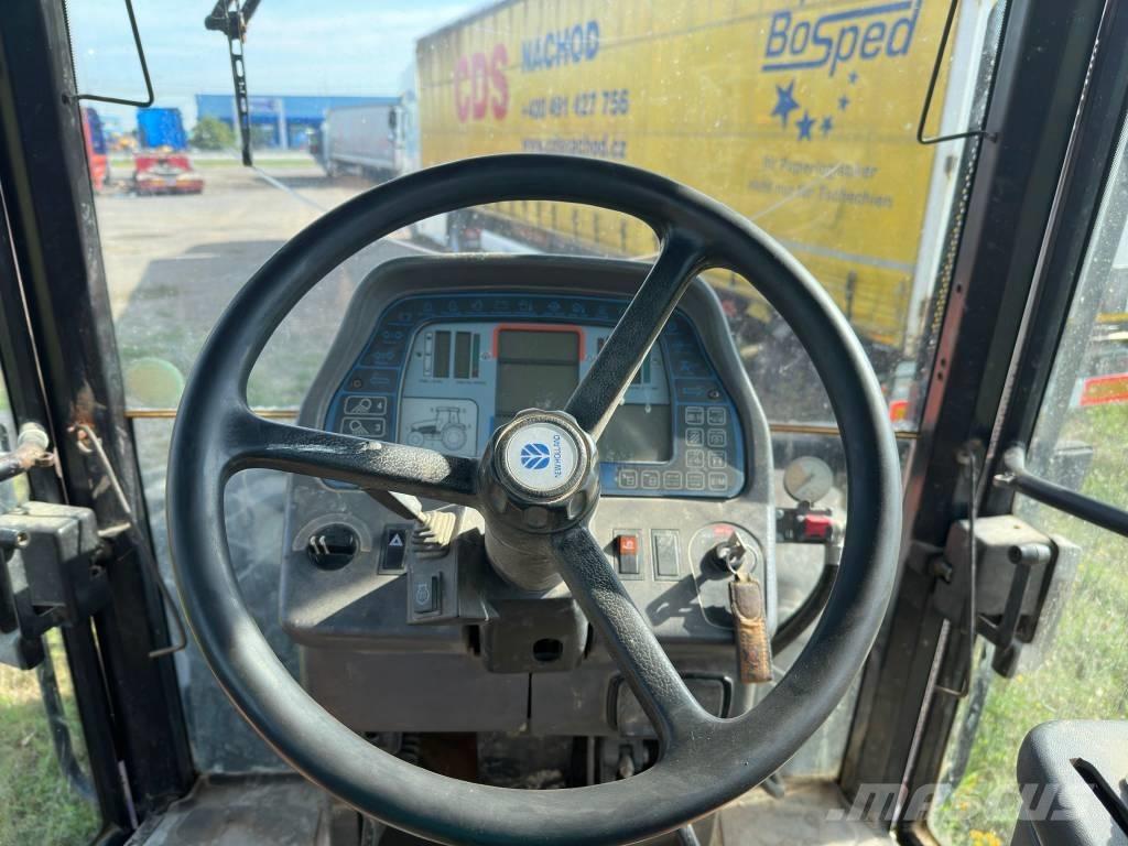 New Holland G 210 Tractores