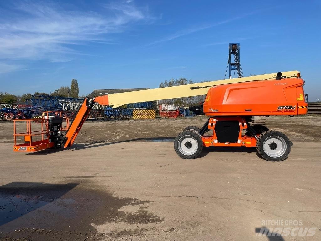 JLG 670 SJ Plataformas con brazo de elevación telescópico