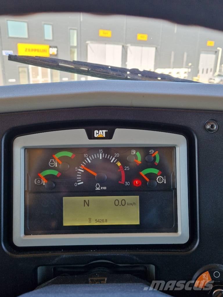 CAT 772G Camiones de volteo rigidos