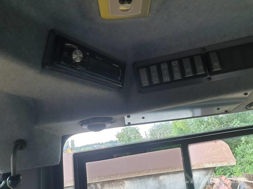 Liebherr PR 726 LGP Buldozer sobre oruga