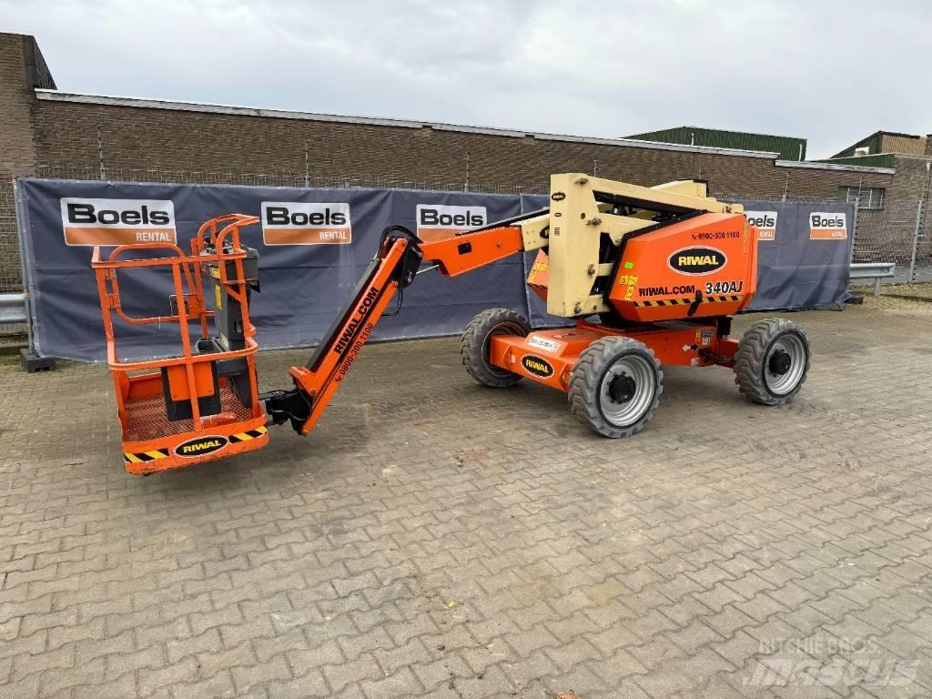 JLG 340AJ Plataformas con brazo de elevación manual