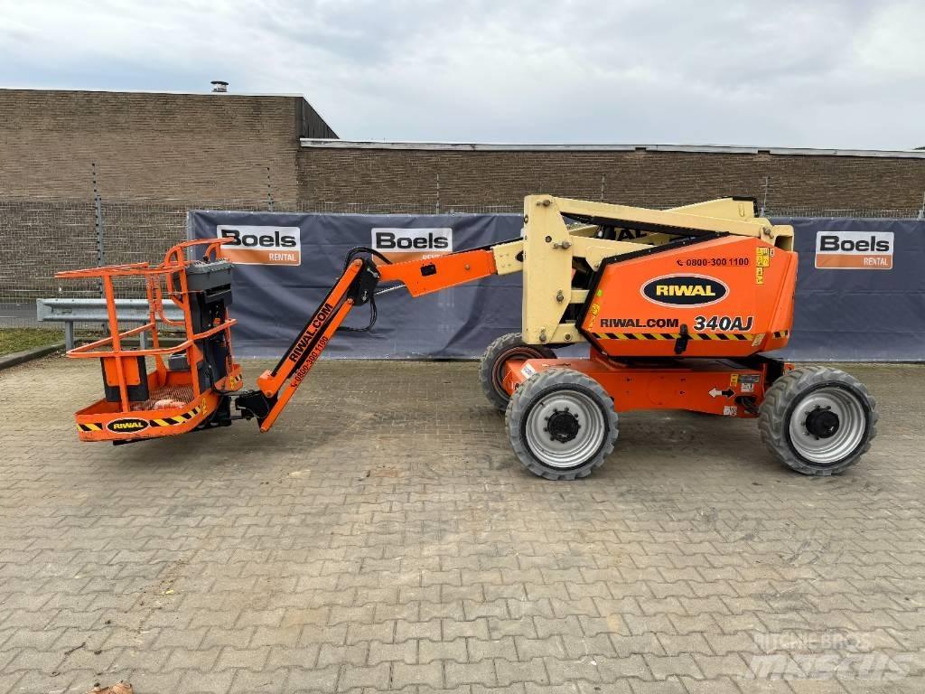 JLG 340AJ Plataformas con brazo de elevación manual