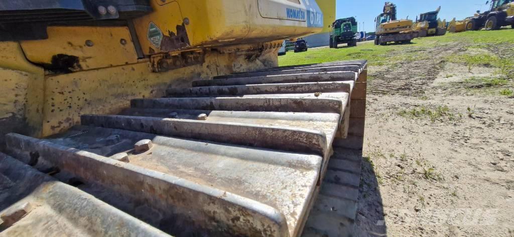 Komatsu D61PX - 24 Buldozer sobre oruga