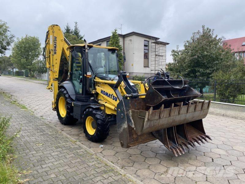 Komatsu WB 93 R-8 Retrocargadoras