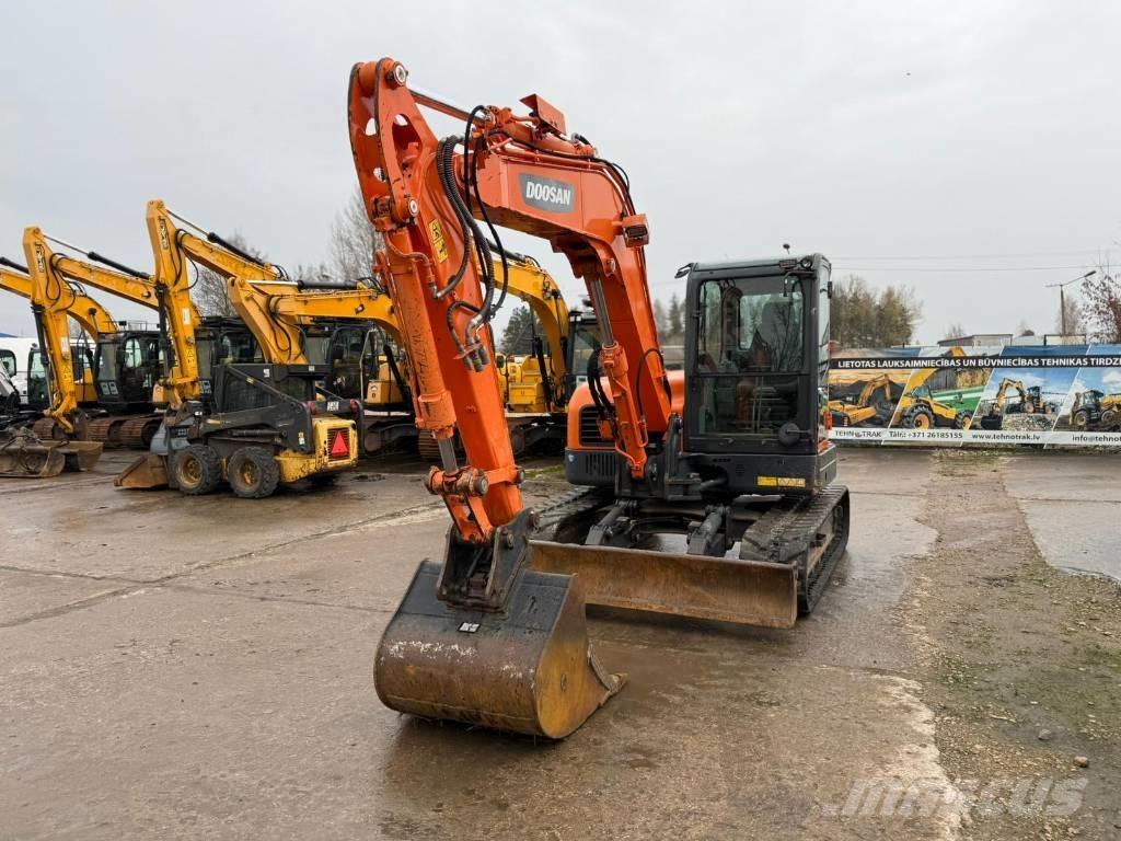 Doosan DX 85 R Excavadoras 7t - 12t