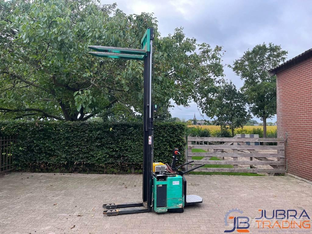 Mitsubishi SB12V Montacargas con plataformas de baja elevación