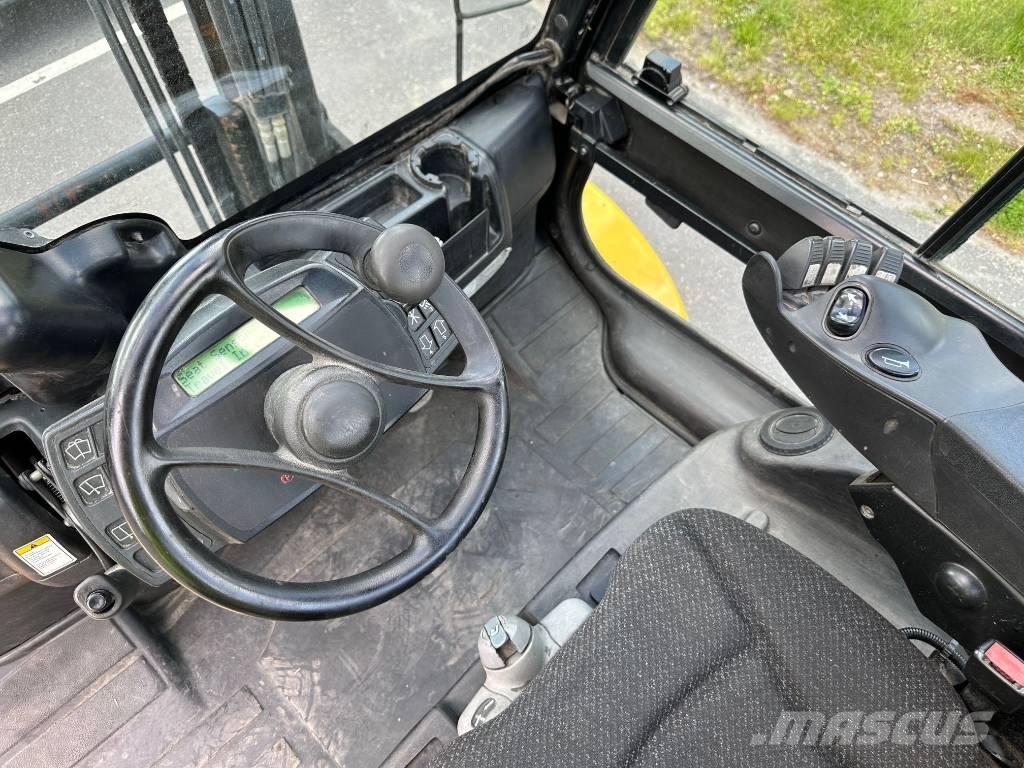 Yale GDP 70 VX Camiones diesel