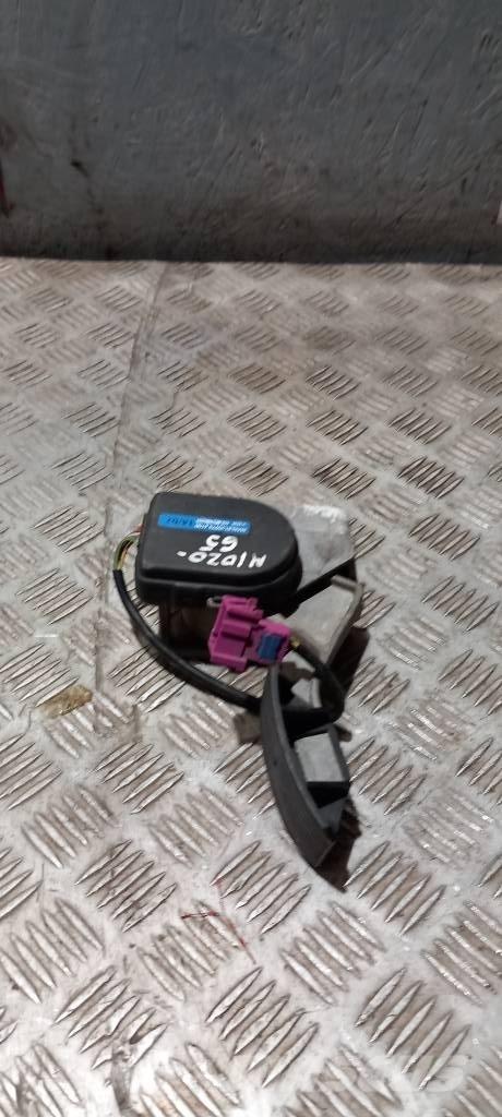 MAN TGA   81259706100 Cabinas