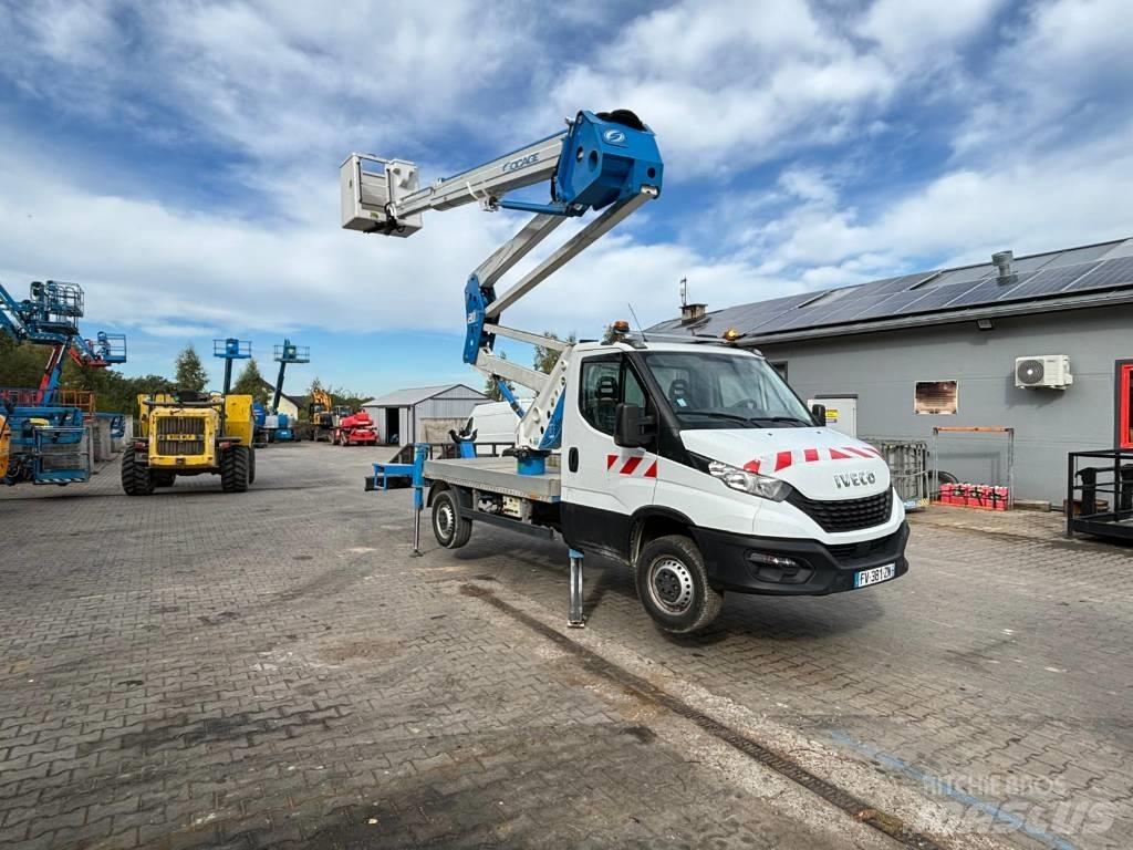 Iveco 35-140 Plataformas sobre camión