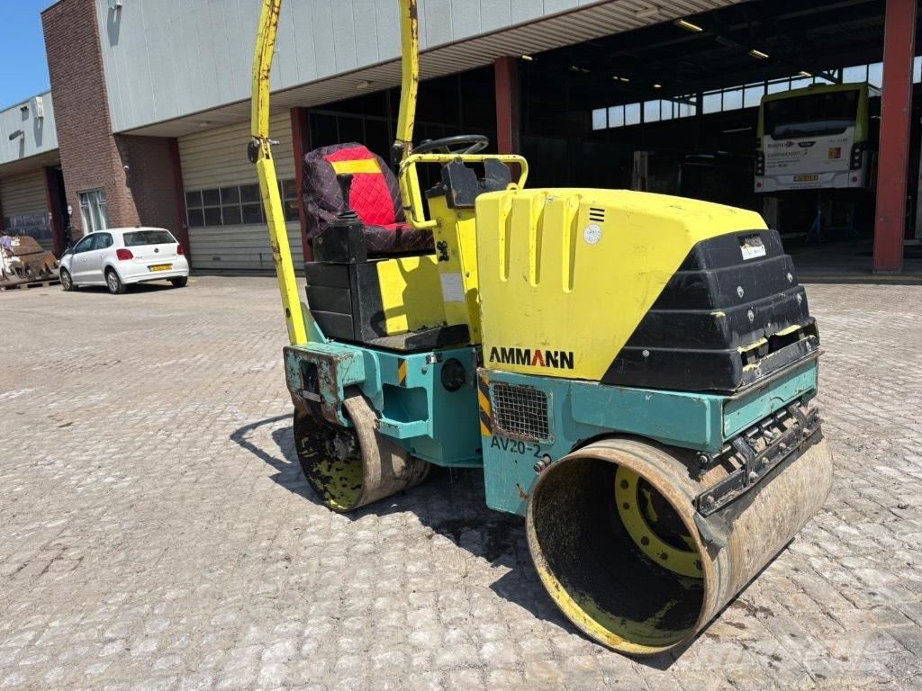 Ammann AV 20-2 Rodillos de doble tambor
