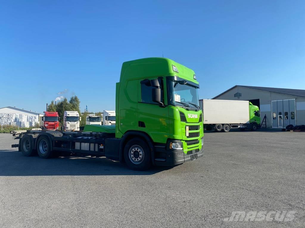 Scania R500 Camiones con chasís y cabina