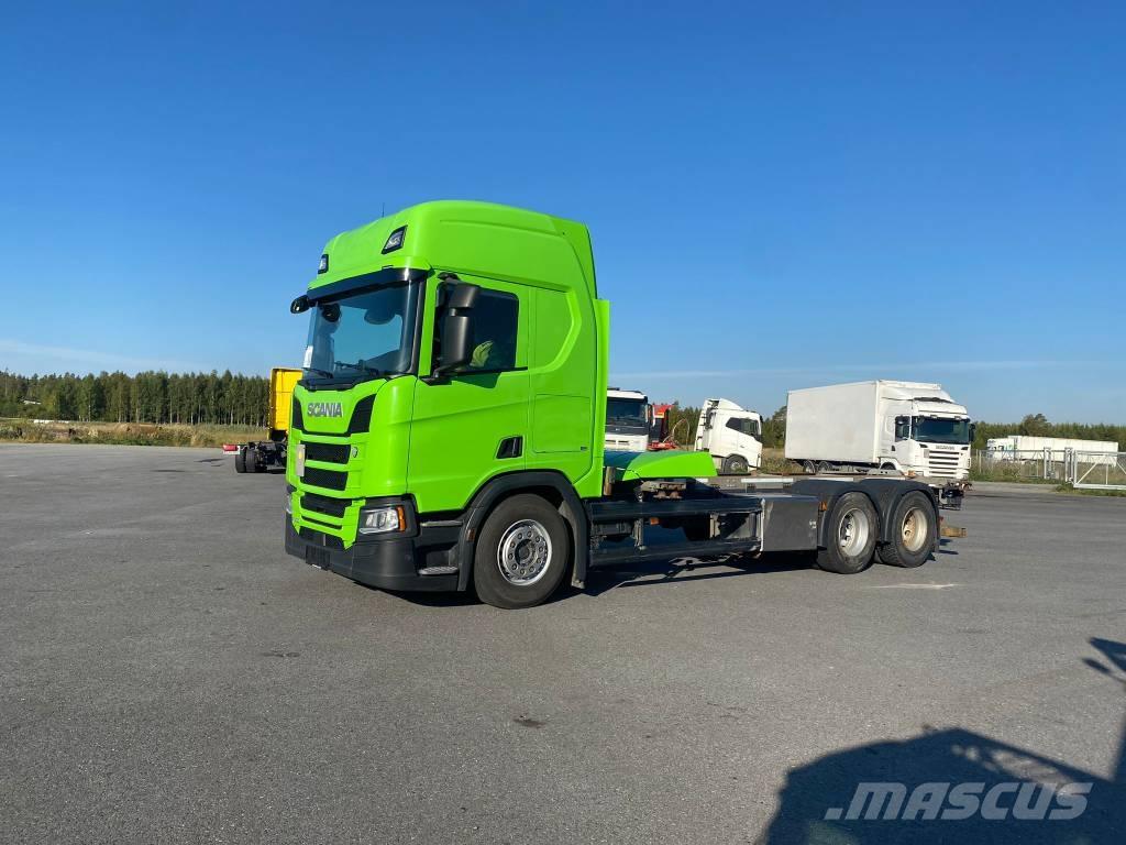 Scania R500 Camiones con chasís y cabina