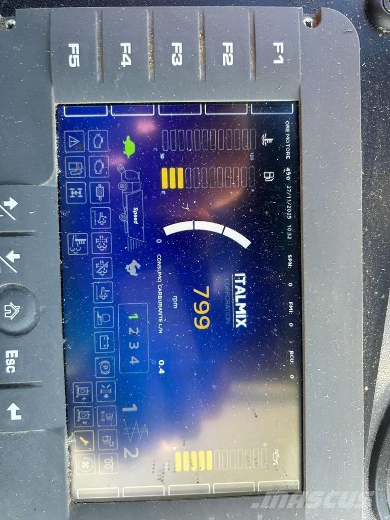  MATRIX ROVER JUMBO Mezcladoras distribuidoras