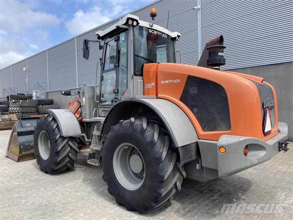 Weycor AR250E Cargadoras sobre ruedas