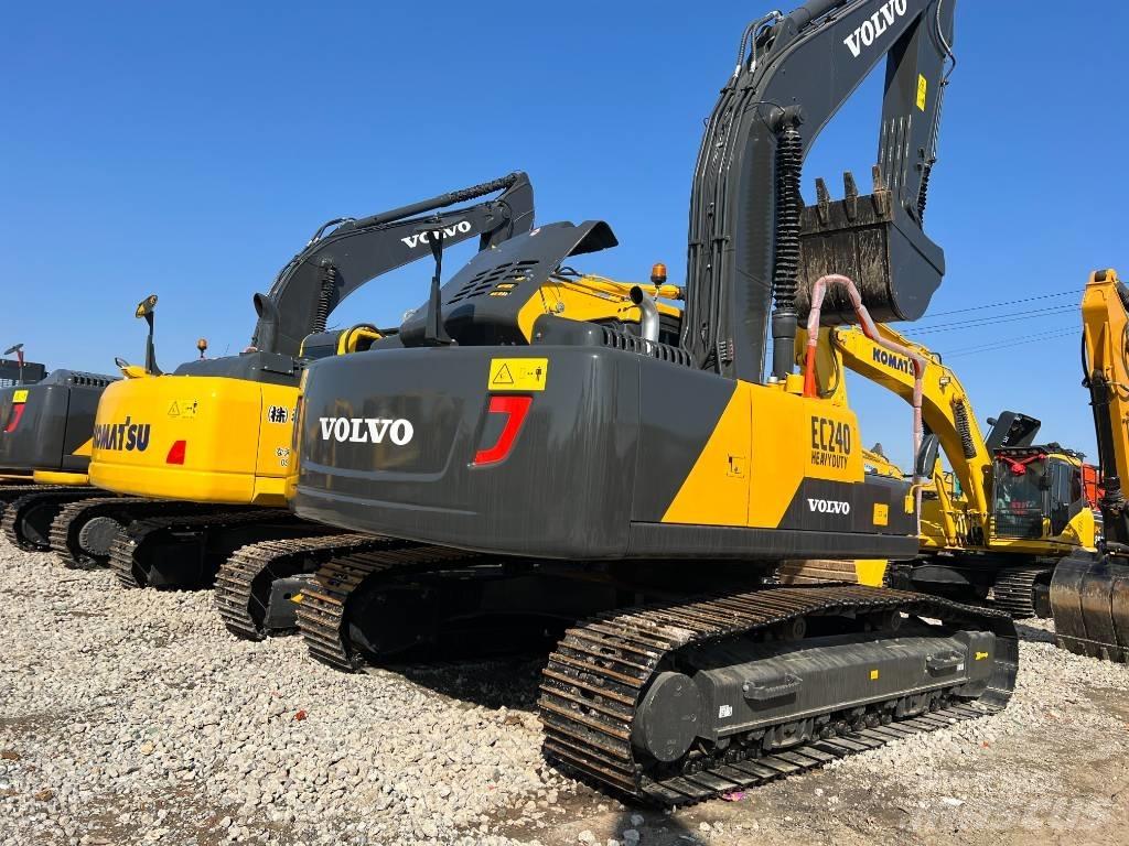 Volvo EC240DL Excavadoras sobre orugas