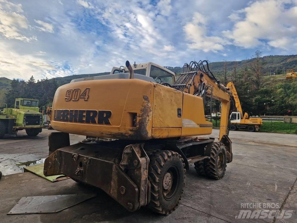 Liebherr A904C Excavadoras de ruedas