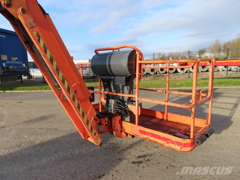 JLG 860 SJ Plataformas con brazo de elevación telescópico