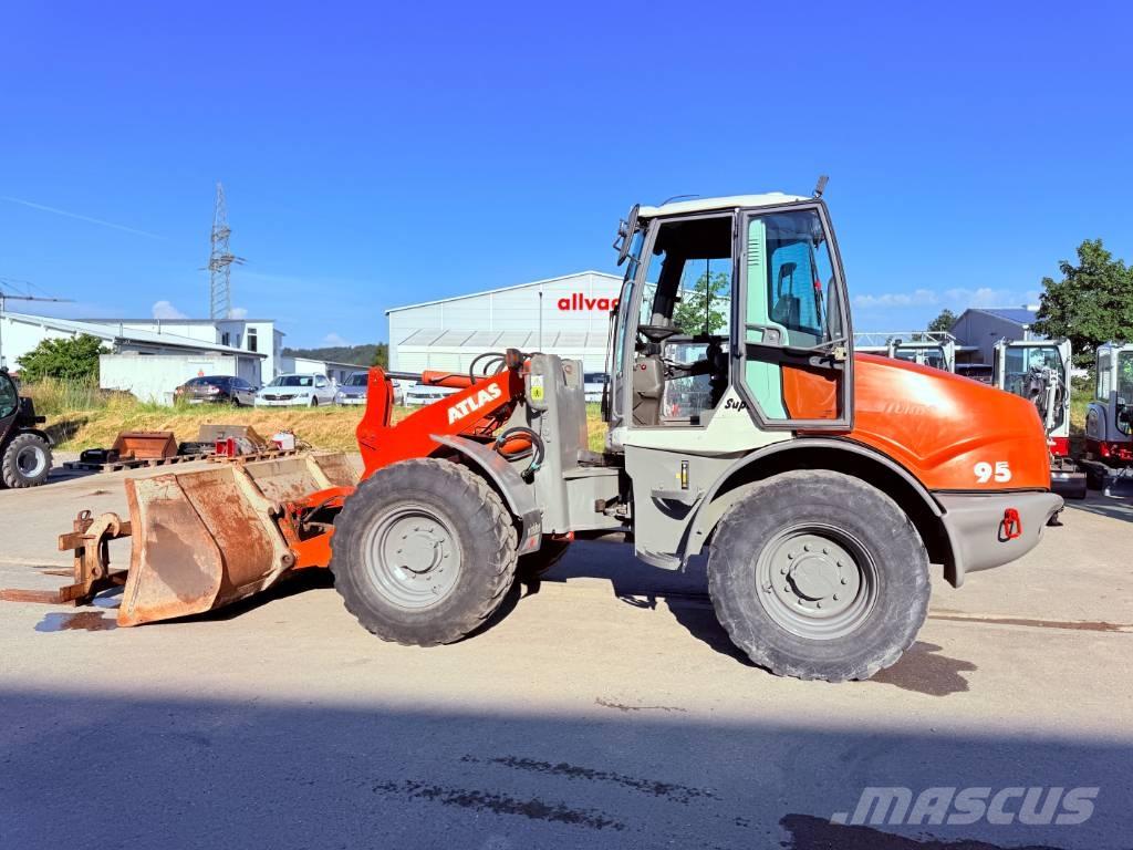 Atlas AR 95 super Cargadoras sobre ruedas
