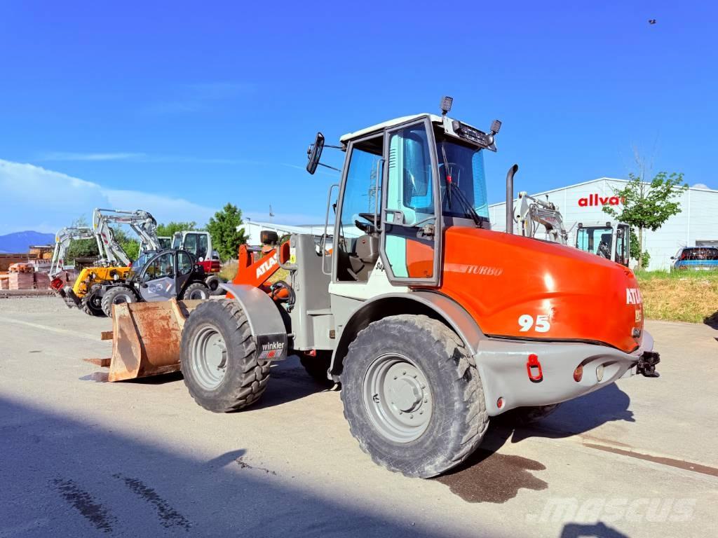 Atlas AR 95 super Cargadoras sobre ruedas
