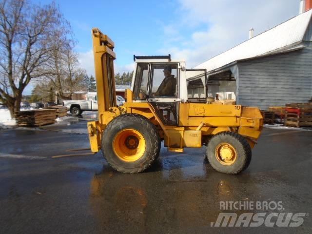 JCB 930-4 Plataformas con brazo de elevación manual