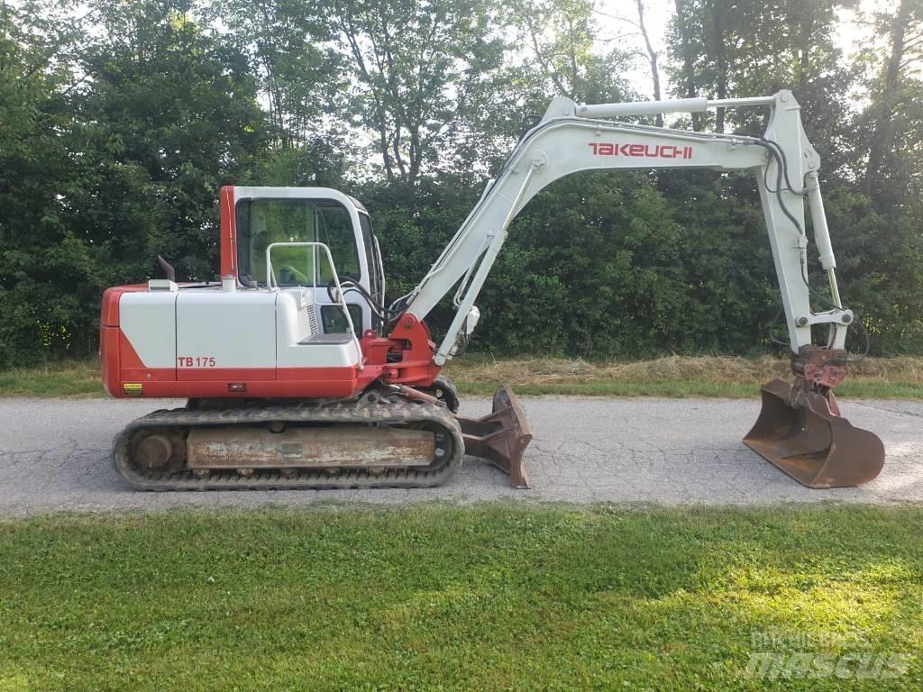 Takeuchi TB070 Excavadoras 7t - 12t