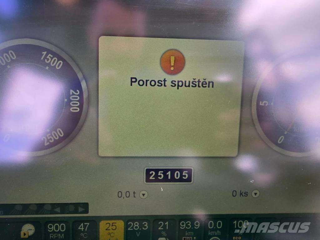 John Deere 810 E Transportadoras