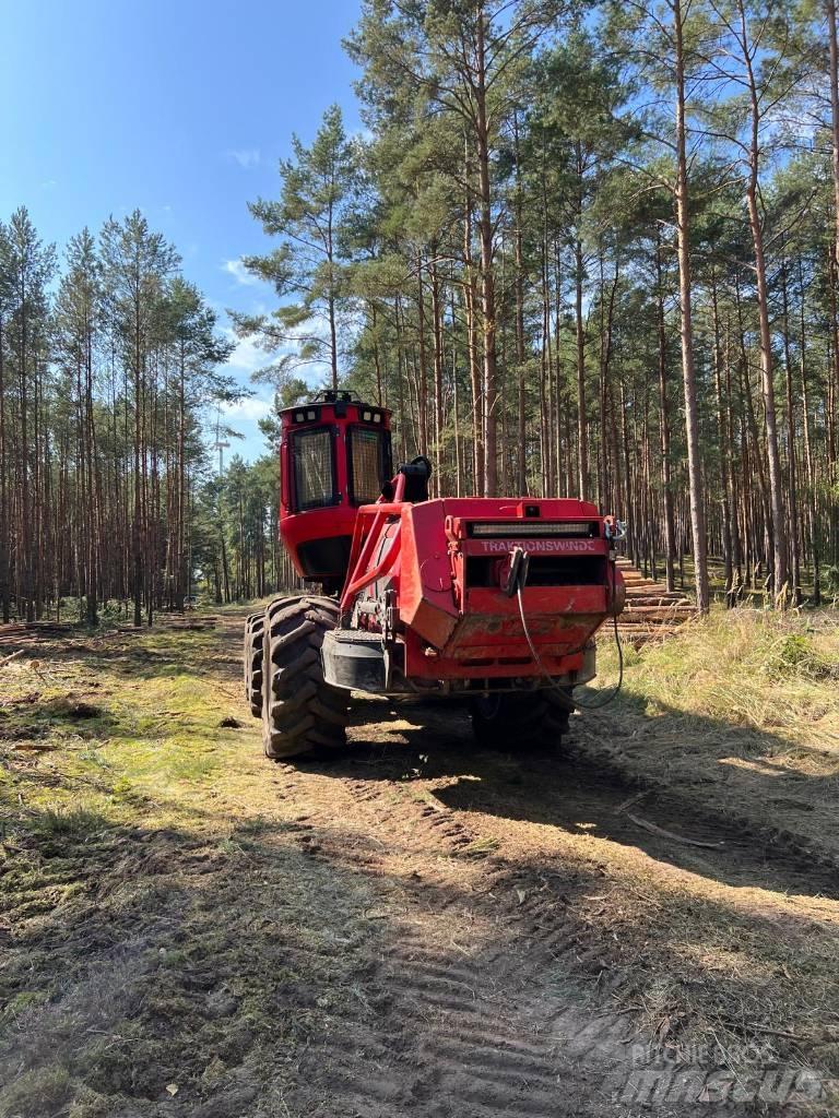 Komatsu 911.6 Cosechadoras