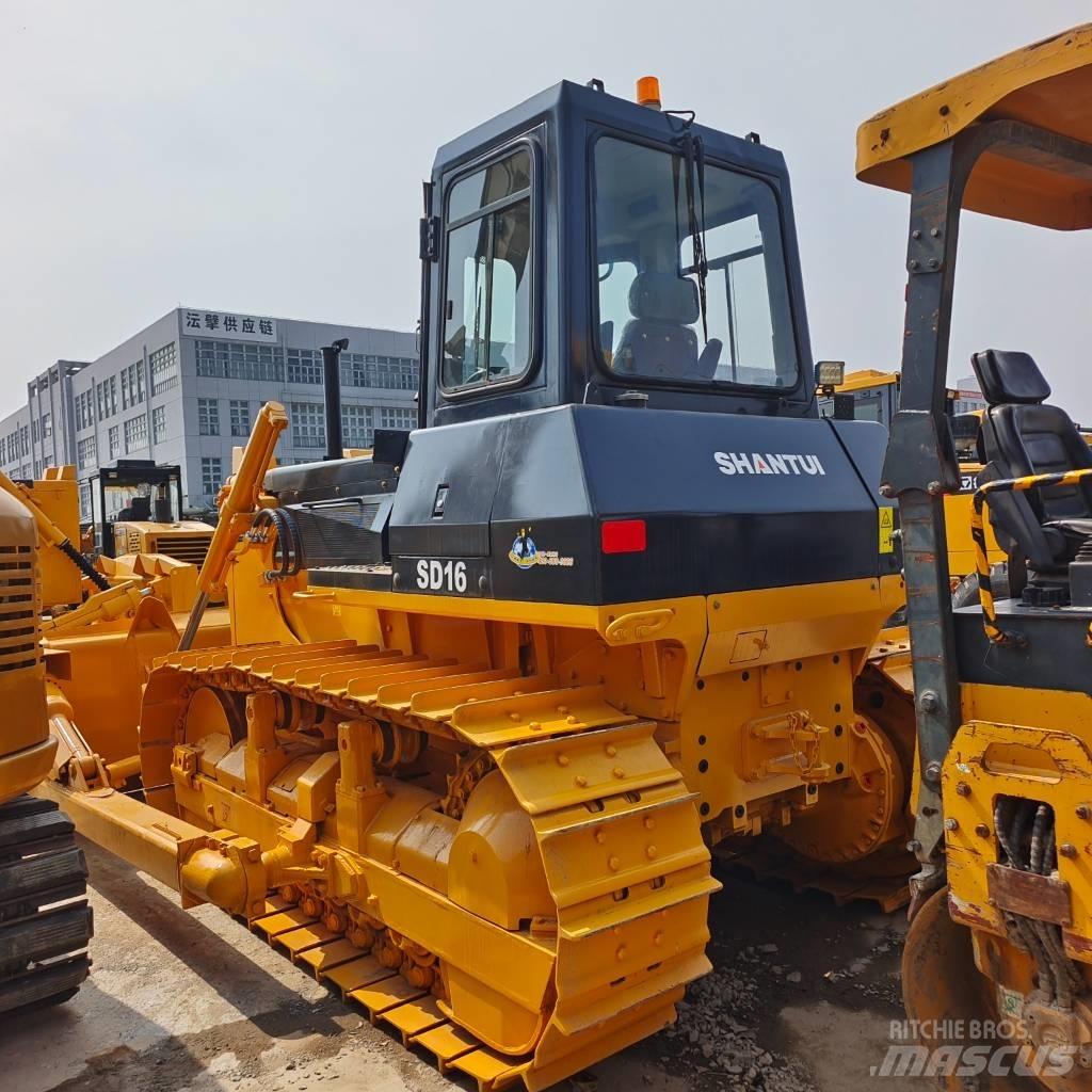 Shantui SD 16 Buldozer sobre oruga